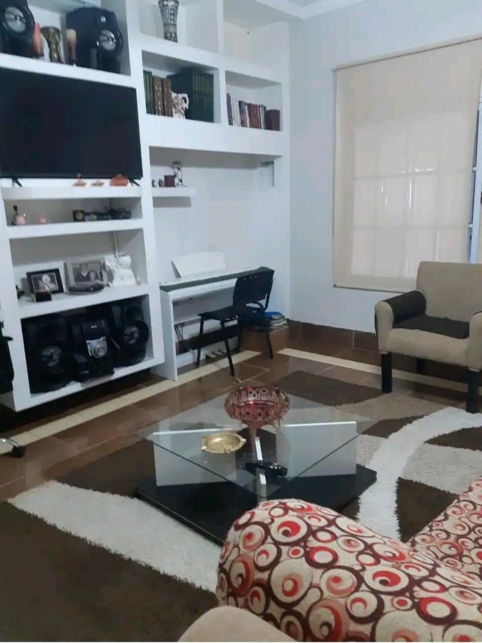 Appartamento ESPECTACULAR CASONA BOUTIQUE con pileta y gym!! hasta 5 huéspedes Roque Sáenz Peña Esterno foto